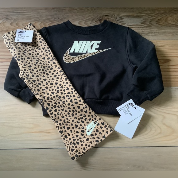 Nike toddler girls sweatshirt & flare leggings set size 2T, 3T, or 4T(NWT) - Picture 1 of 6